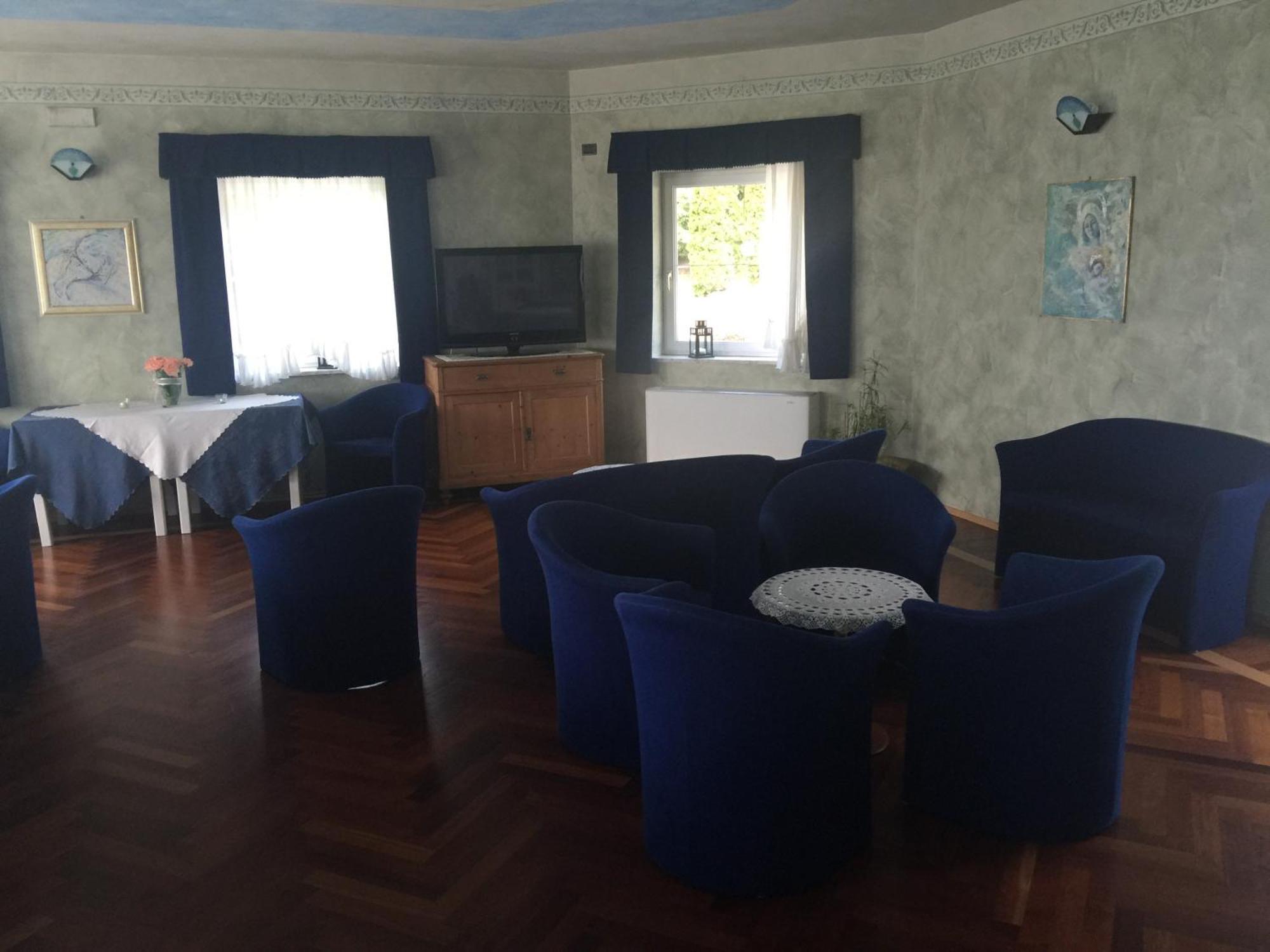 Hotel Scarano Levico Terme Exterior photo