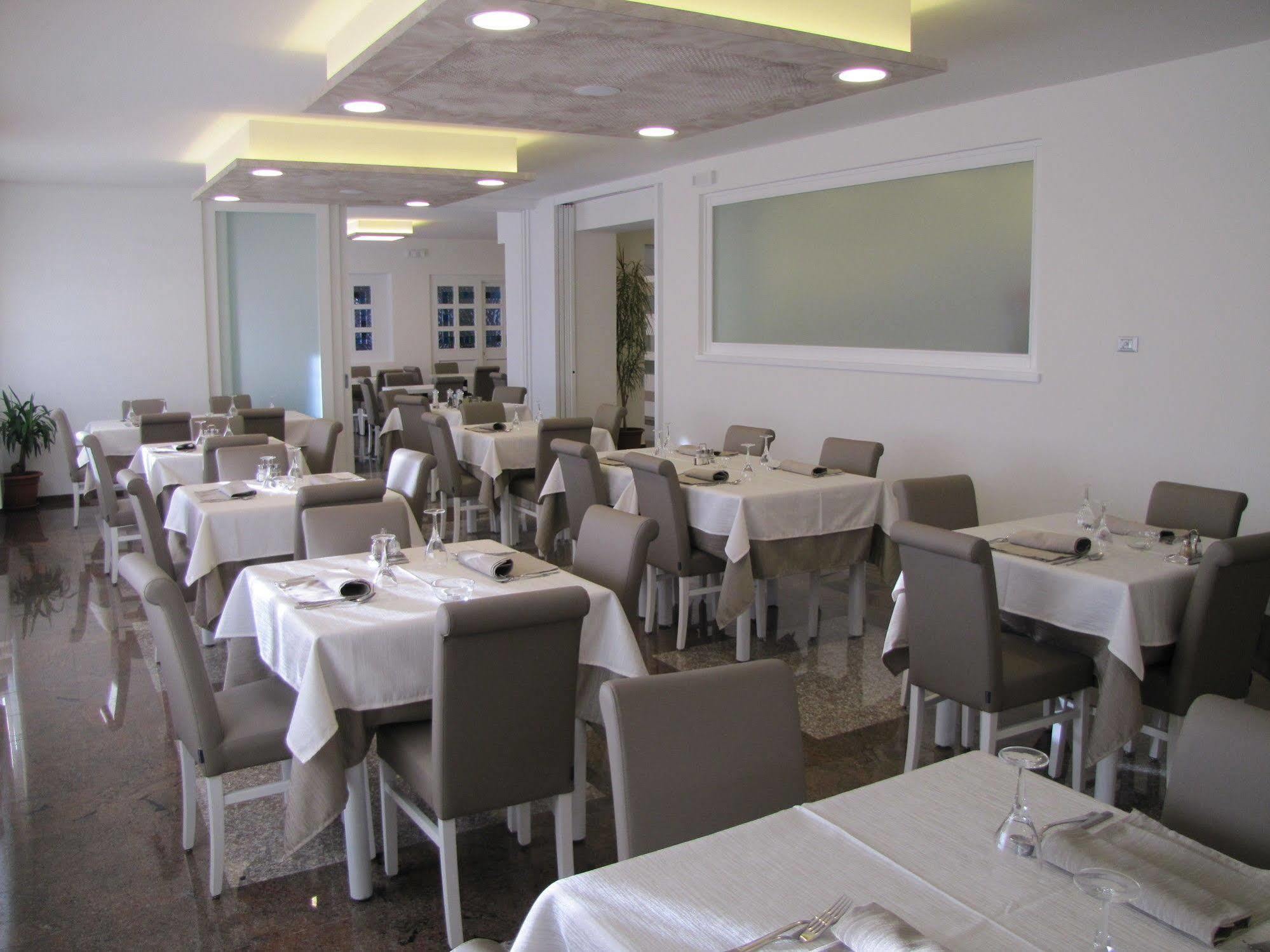 Hotel Scarano Levico Terme Exterior photo